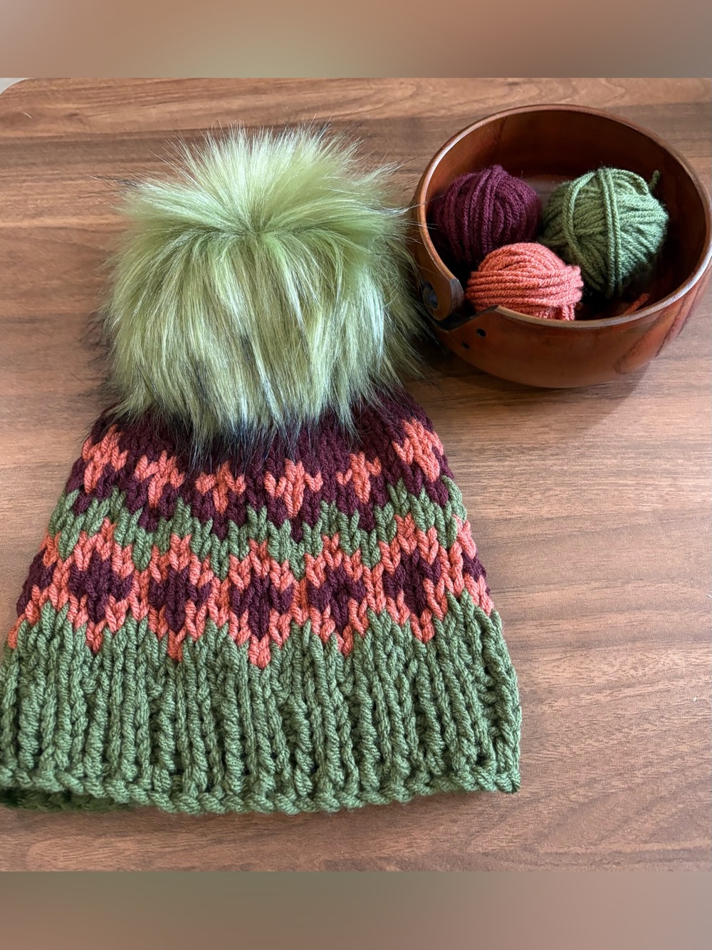 New! Womenโs Fall Knit Beanie with Faux Fur Pom